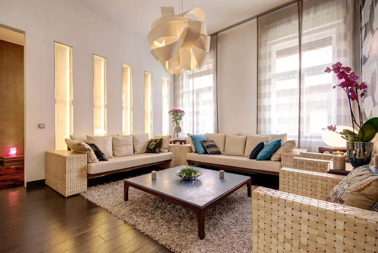 Luxury Paulay Street Apartment Budapest
