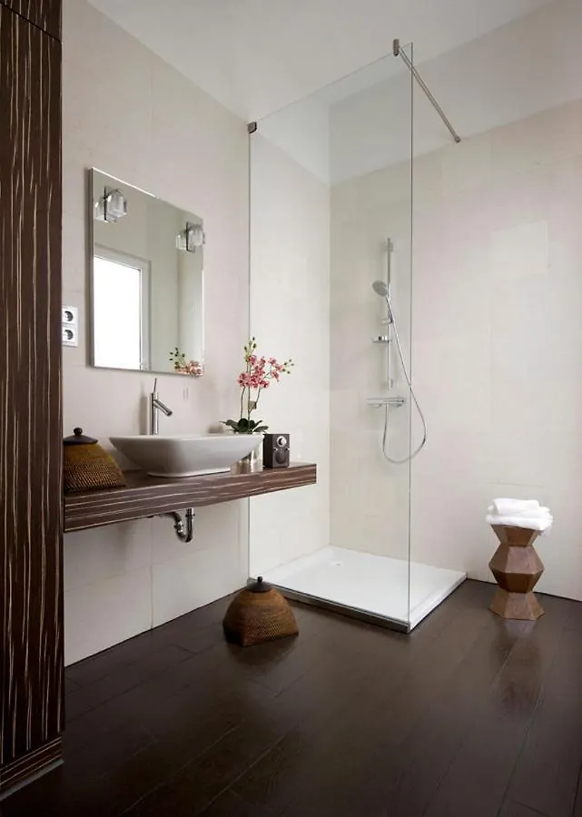 Luxury Paulay Street Apartment Budapest Hungary