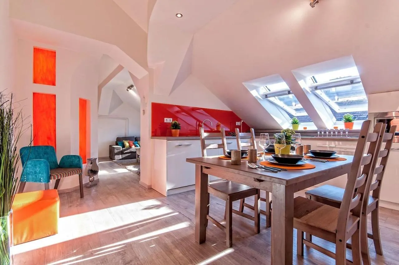 Luxury Paulay Street Apartment Budapest