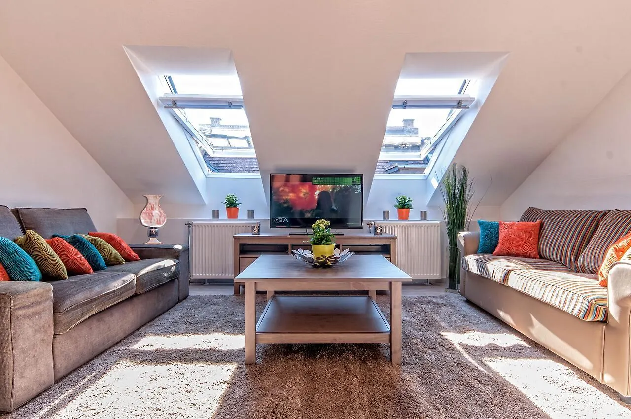 Luxury Paulay Street Apartment Budapest 0*,